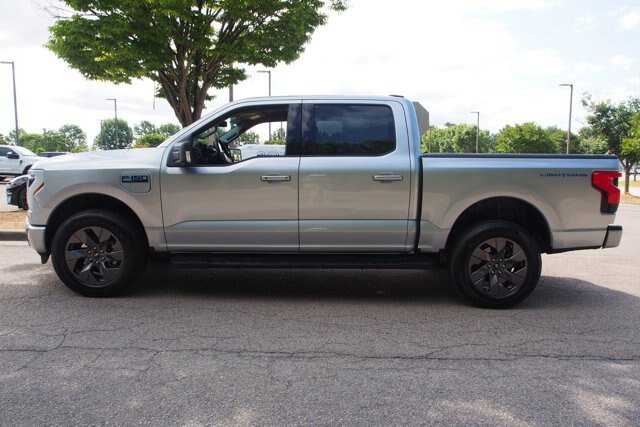 Certified 2025 Ford F150 Lightning Flash AWD/4WD image 4