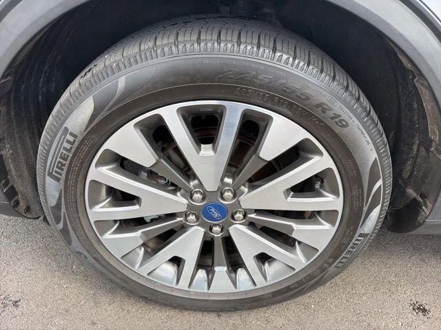 Certified 2020 Ford Escape Titanium image 11