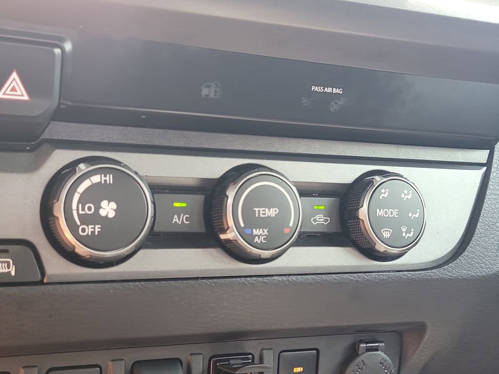 Used 2019 Toyota Tacoma TRD Off-Road AWD/4WD image 20