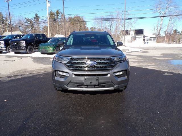 Certified 2022 Ford Explorer XLT w/ Equipment Group 202A image 7