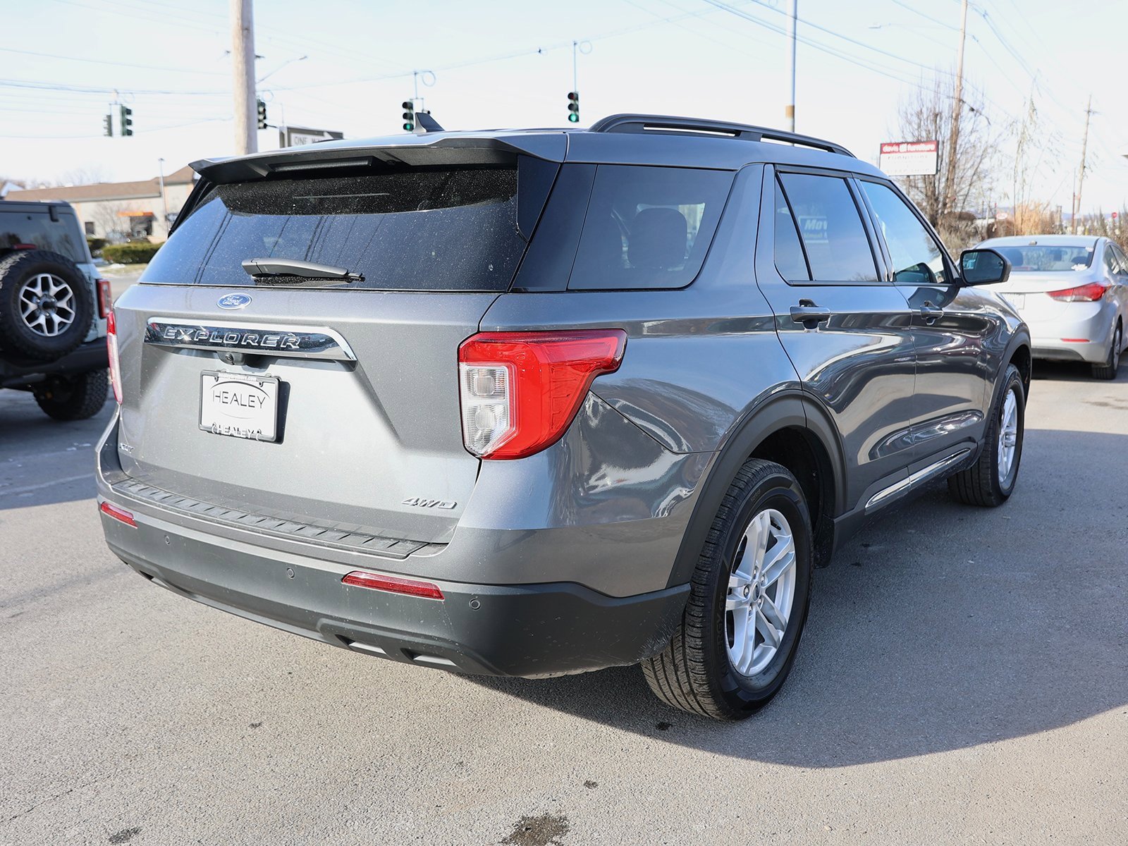 Certified 2022 Ford Explorer XLT image 7