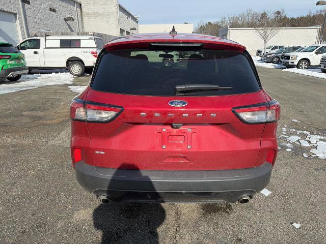 Certified 2022 Ford Escape SE w/ SE Sport Appearance Package image 5