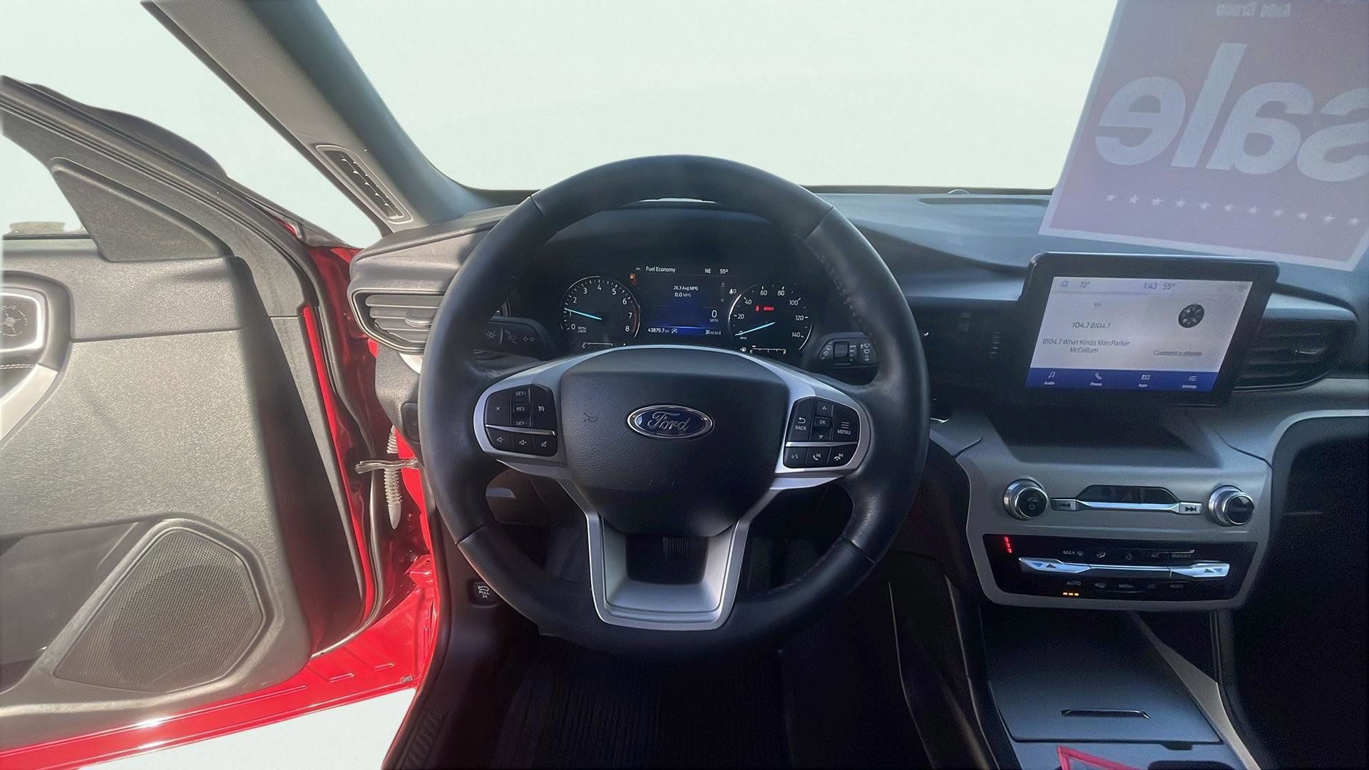 Certified 2023 Ford Explorer XLT w/ Class IV Trailer Tow Package image 14