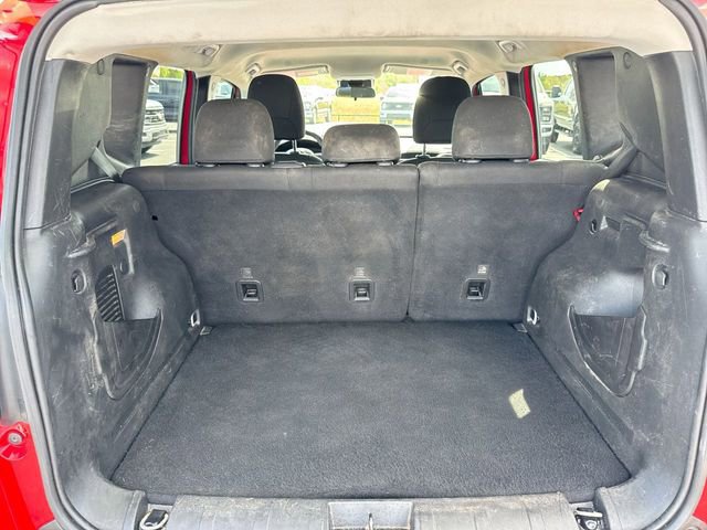 Used 2023 Jeep Renegade Latitude AWD/4WD image 23