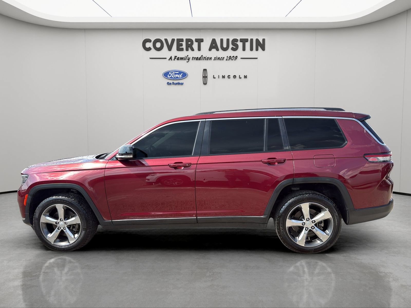 Used 2021 Jeep Grand Cherokee L Limited AWD/4WD image 2