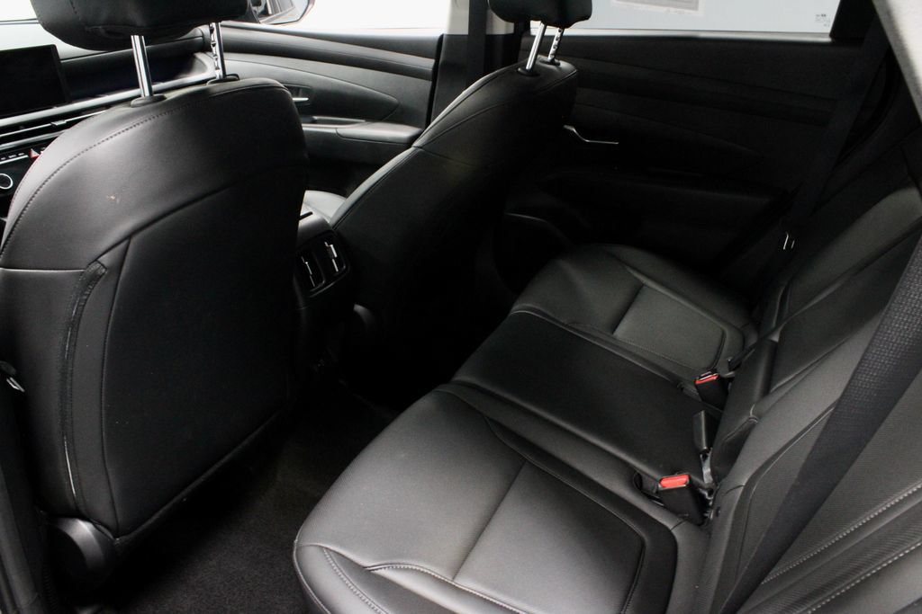 Used 2025 Hyundai Tucson SEL AWD/4WD image 21