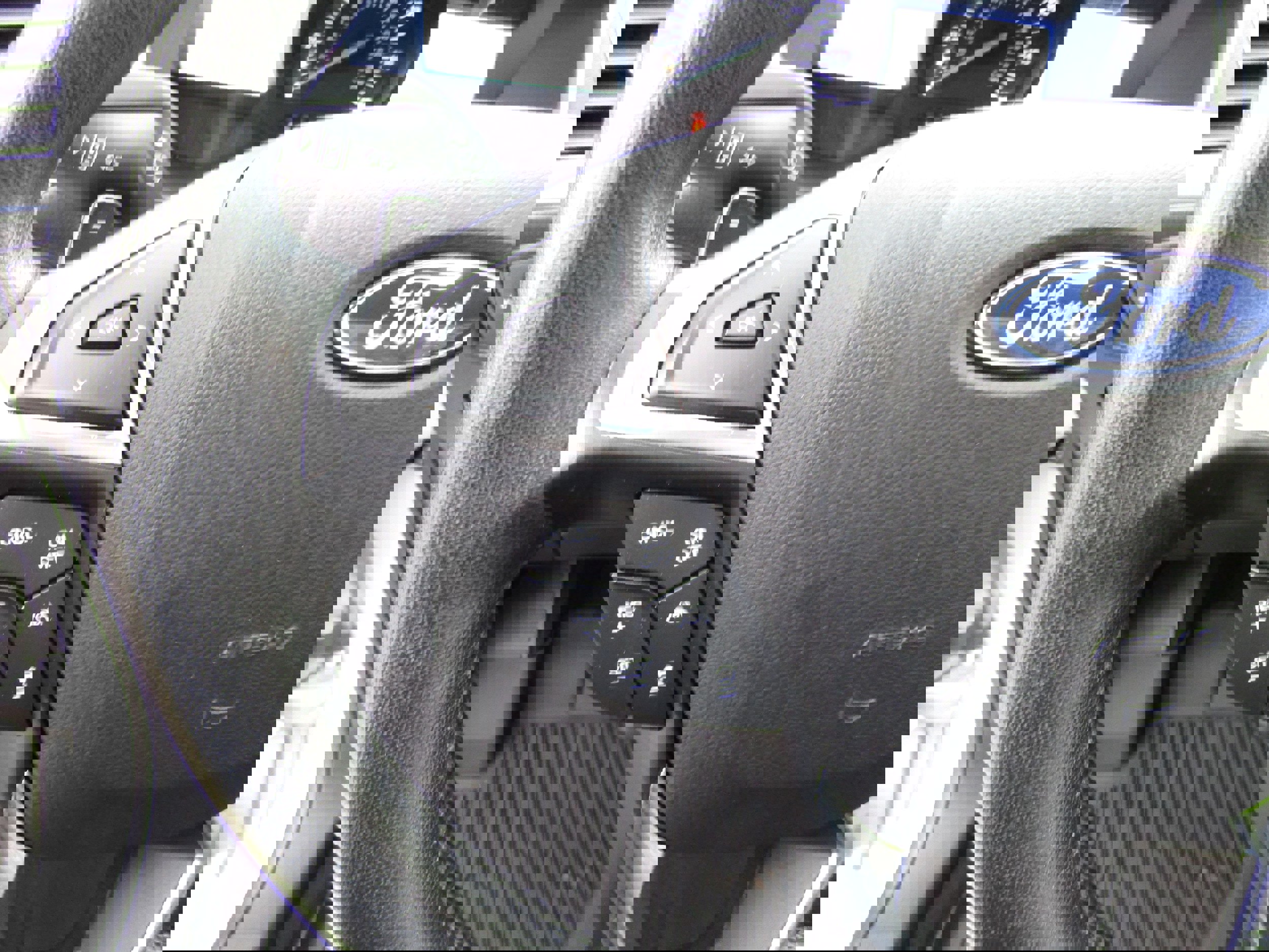 Certified 2019 Ford Edge Titanium w/ Equipment Group 301A image 33