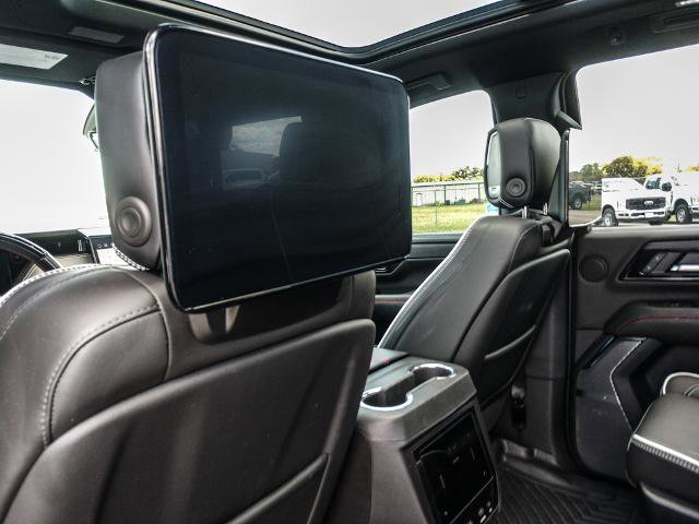 Used 2025 GMC Yukon AT4 Ultimate image 16