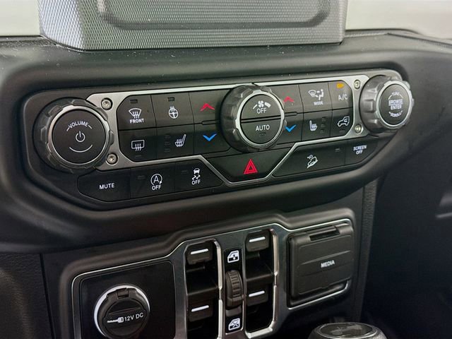 Used 2021 Jeep Wrangler Unlimited Islander image 15