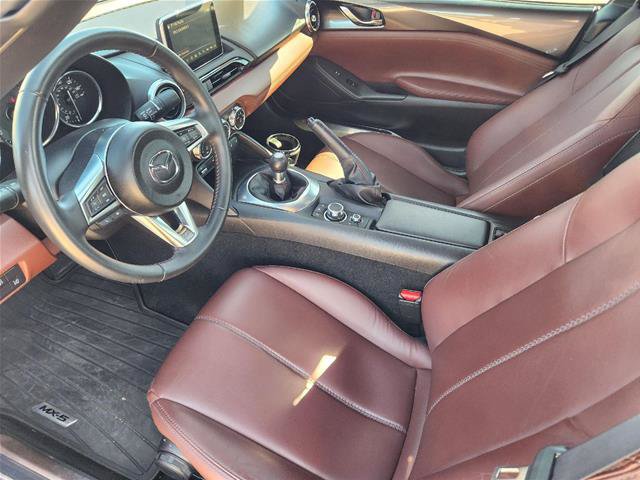 Used 2017 MAZDA MX-5 Miata RF Grand Touring RWD image 13