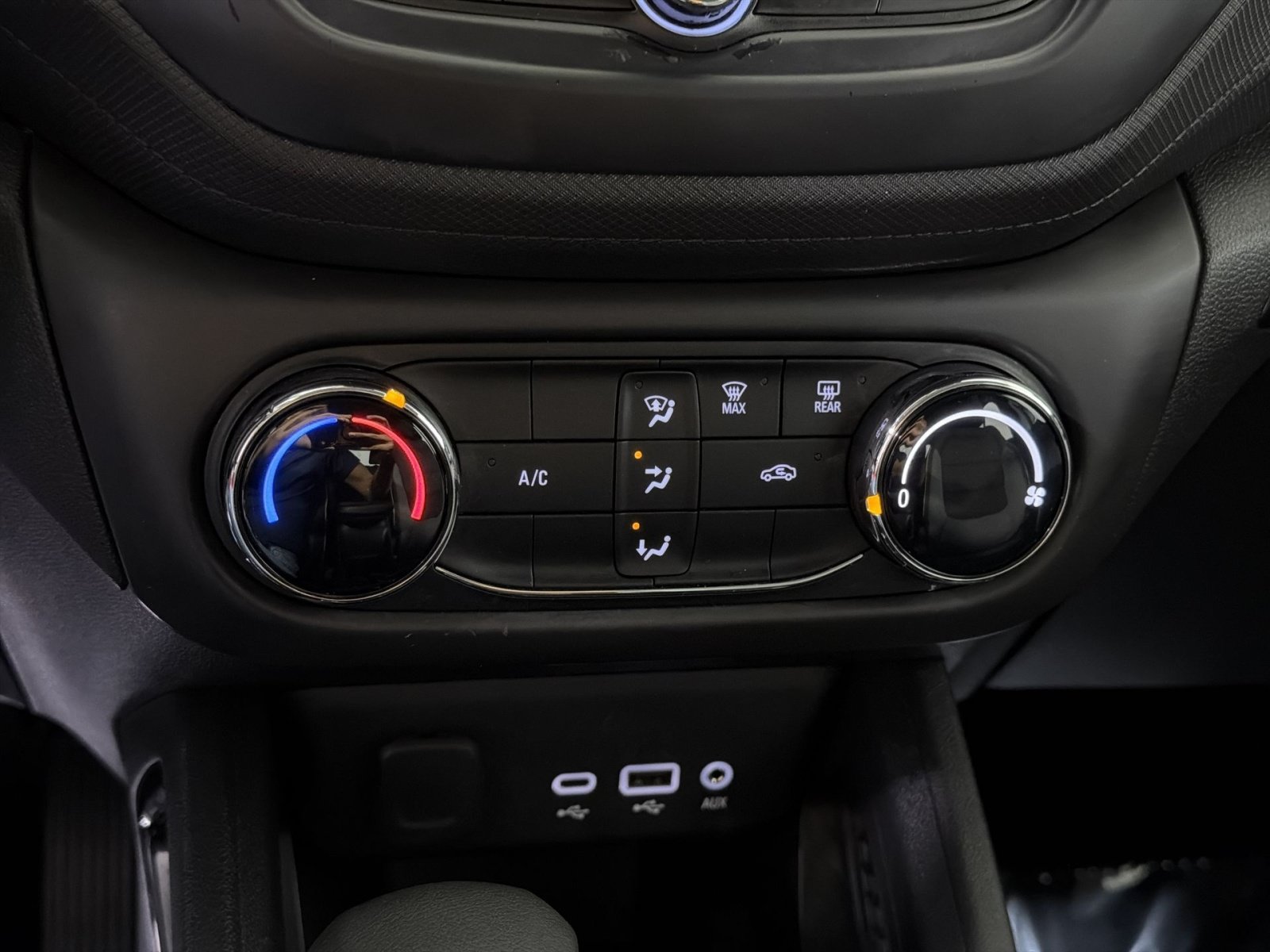 Used 2022 Chevrolet TrailBlazer LS FWD image 24
