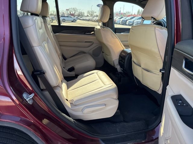 Used 2023 Jeep Grand Cherokee L Limited image 13