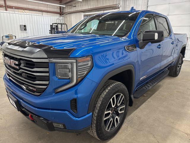 Used 2022 GMC Sierra 1500 AT4 w/ AT4 Premium Package AWD/4WD image 4
