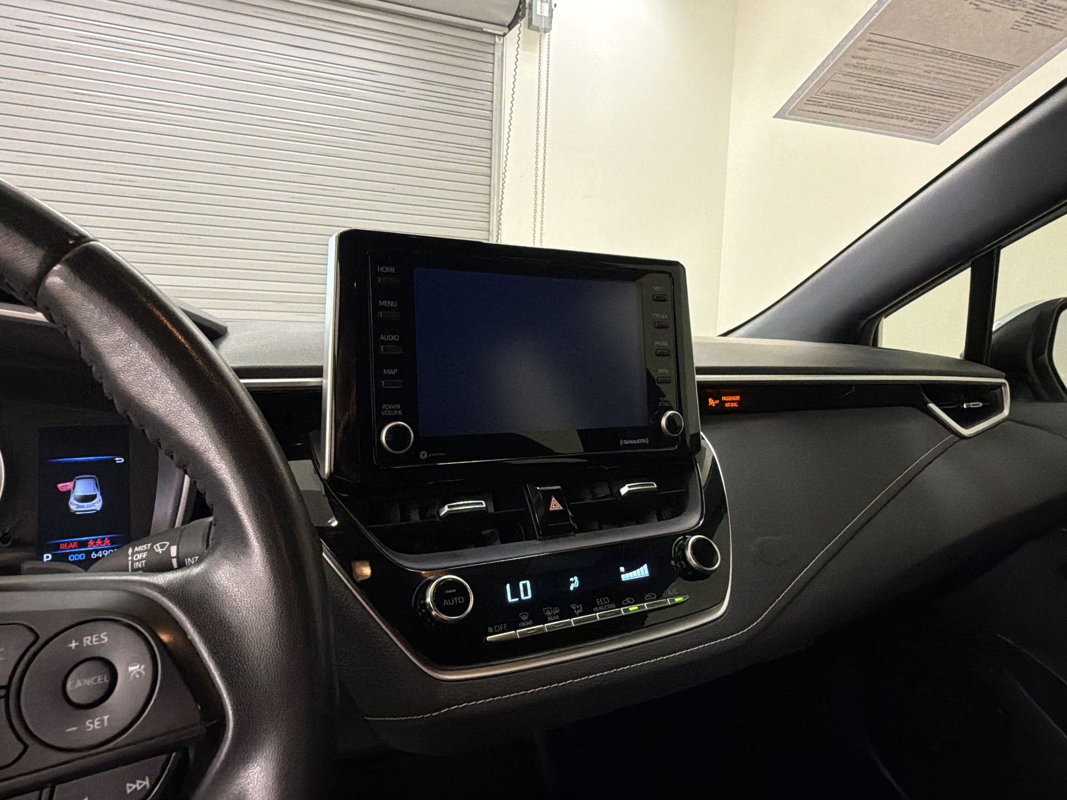 Used 2022 Toyota Corolla SE FWD image 24