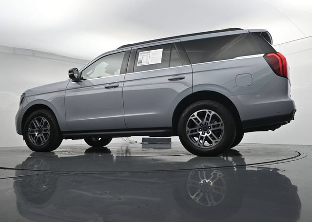 Certified 2025 Ford Expedition Active AWD/4WD image 34