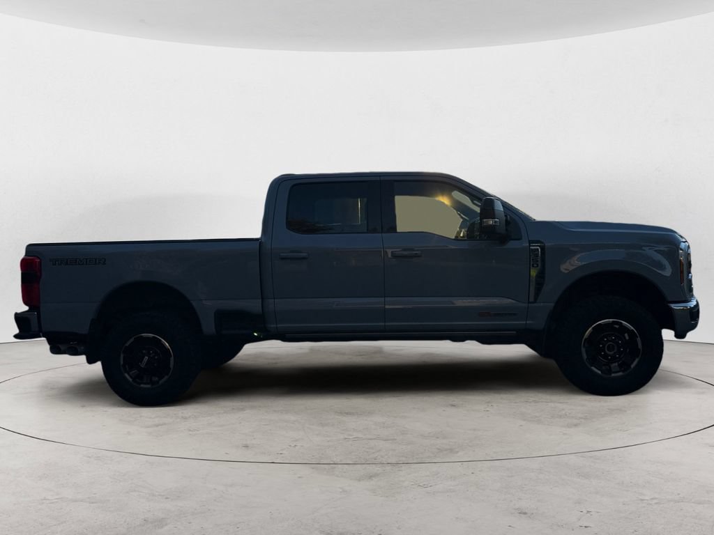 Certified 2025 Ford F350 Lariat w/ Tremor Off-Road Package AWD/4WD image 4