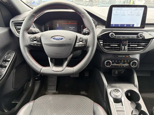 Certified 2025 Ford Escape ST-Line Select AWD/4WD image 23