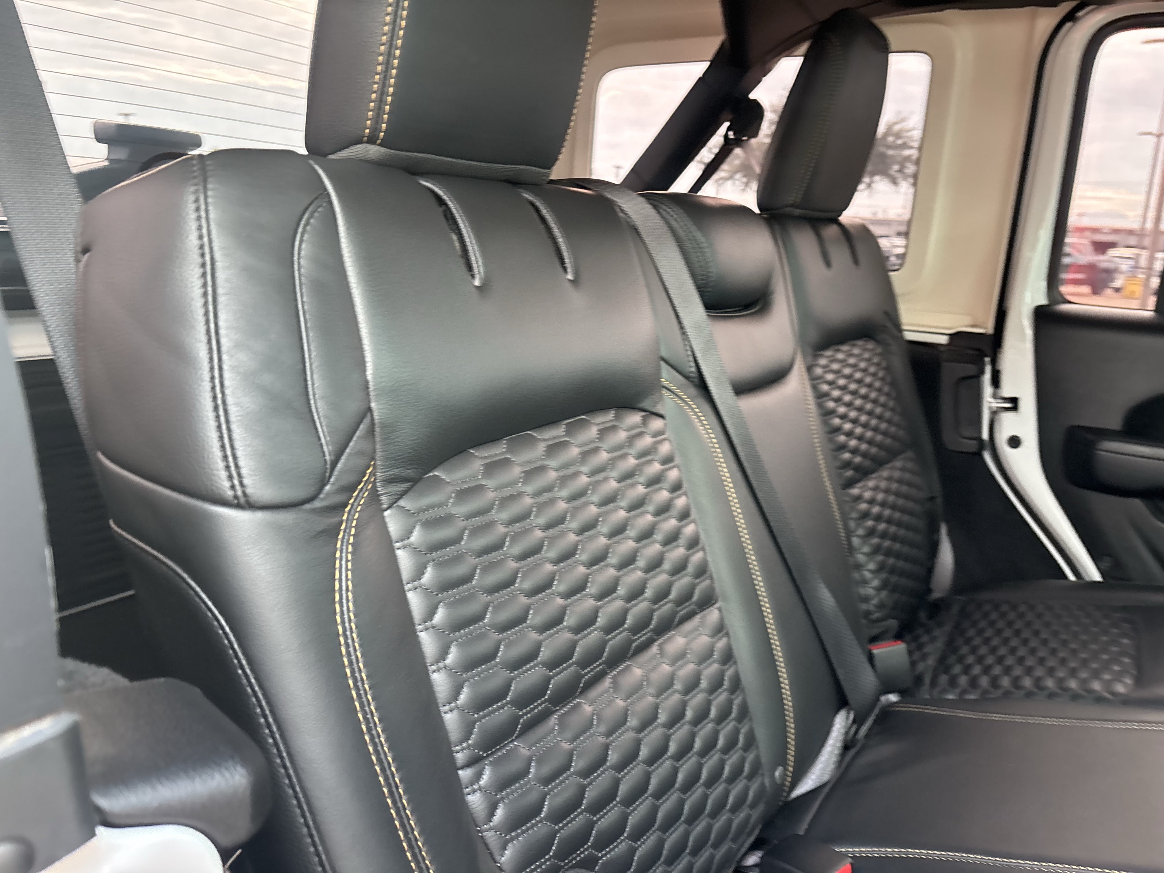 Used 2025 Jeep Wrangler Unlimited Sport AWD/4WD image 22