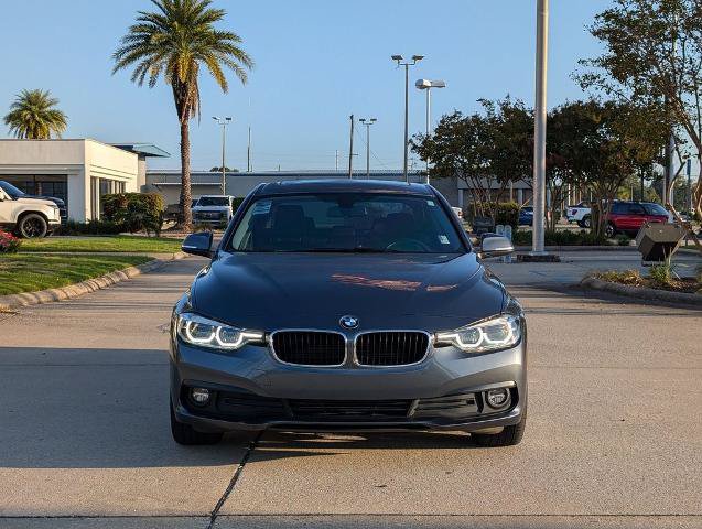 Used 2018 BMW 320i Sedan RWD image 10