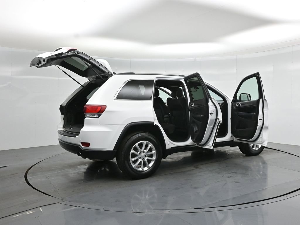 Used 2021 Jeep Grand Cherokee Laredo RWD image 6