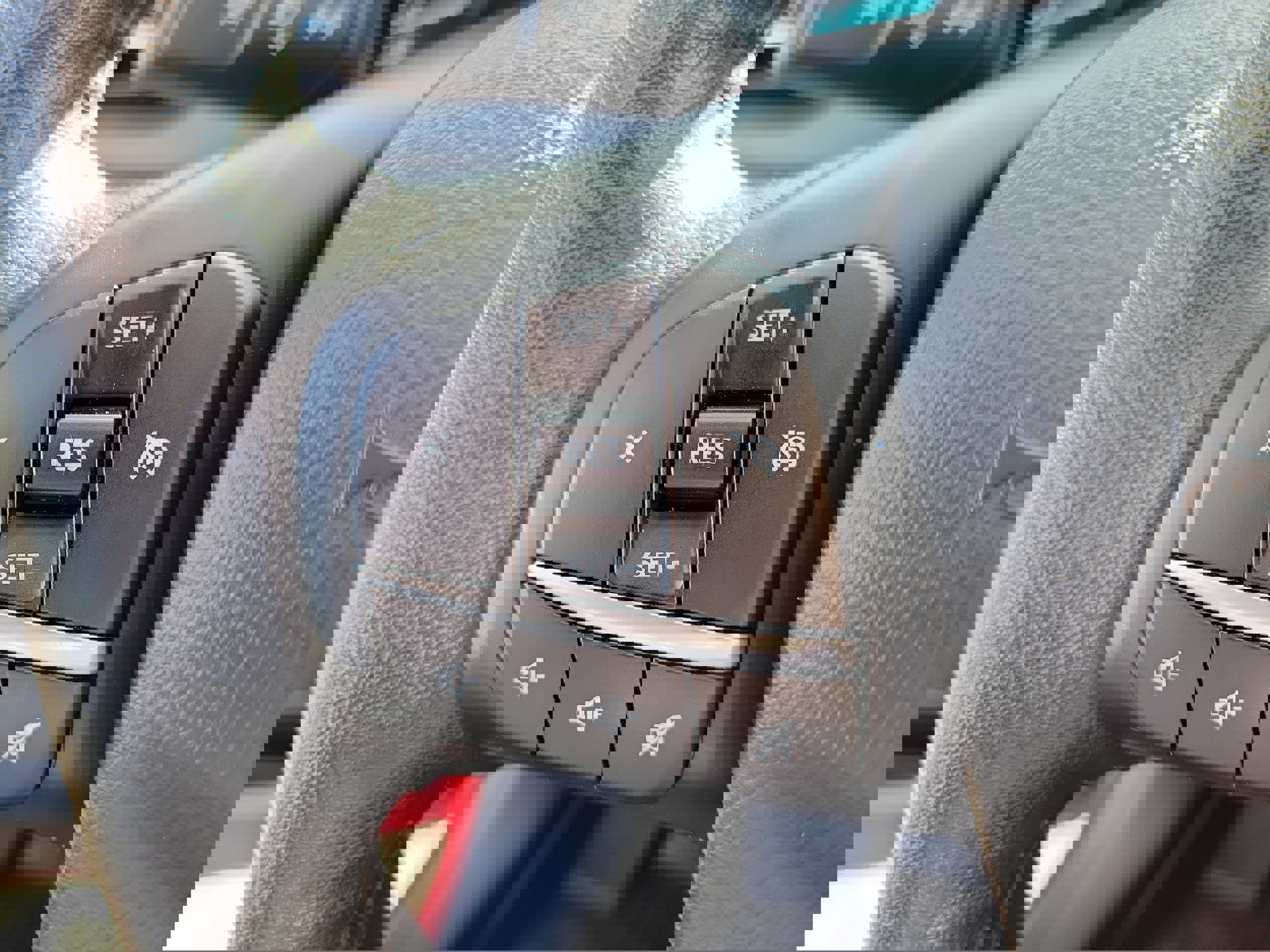 Certified 2020 Ford Escape SEL image 25