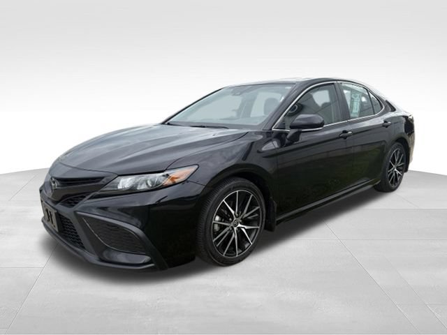 Used 2024 Toyota Camry SE AWD/4WD image 9