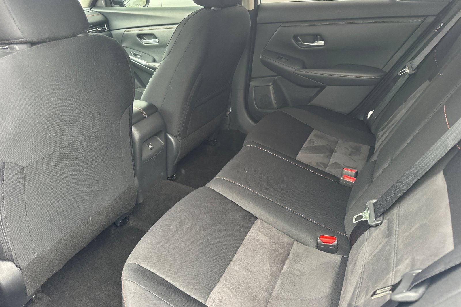 Used 2024 Nissan Sentra SR w/ Lighting Package FWD image 14