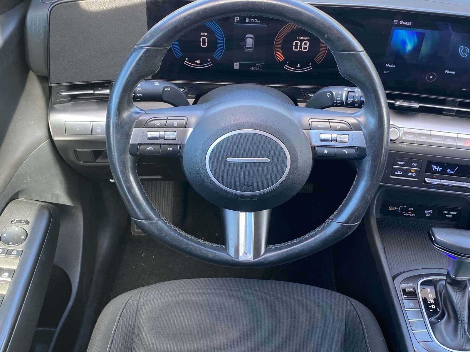 Used 2025 Hyundai Kona SEL AWD/4WD image 6