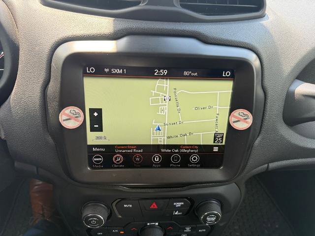 Used 2023 Jeep Renegade Latitude AWD/4WD image 19