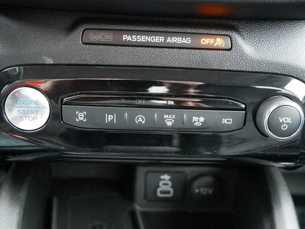 Certified 2024 Ford Escape Platinum AWD/4WD image 21