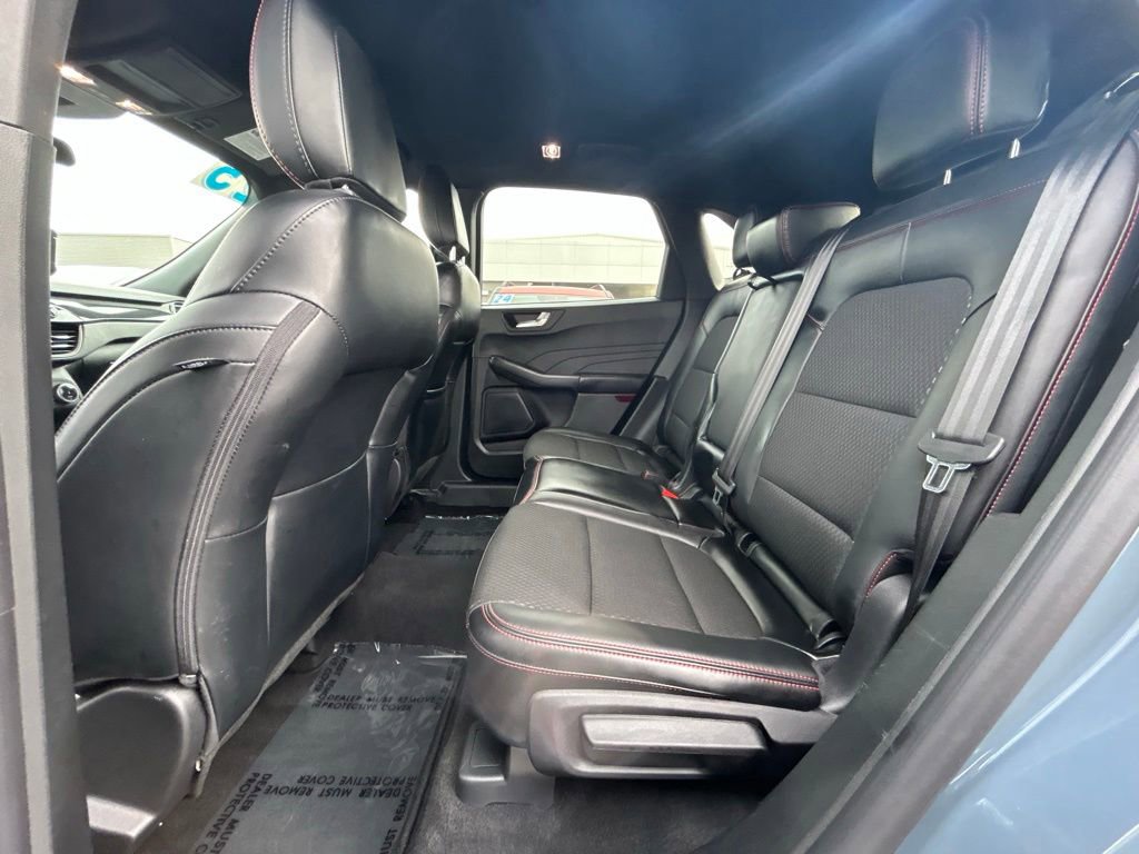 Certified 2025 Ford Escape ST-Line FWD image 28