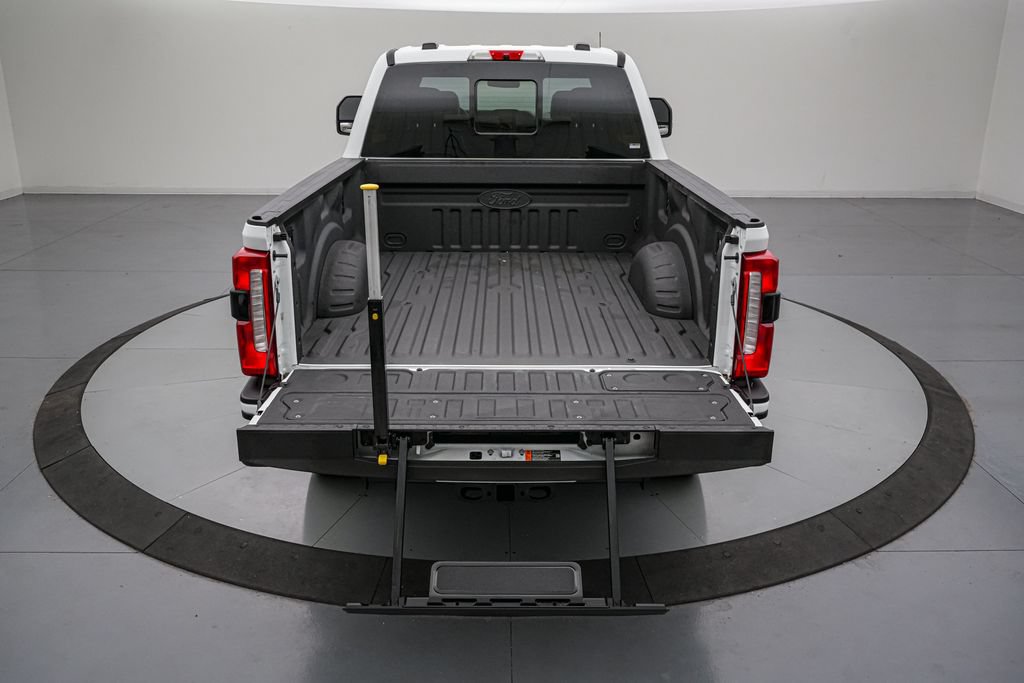 Certified 2025 Ford F250 Lariat w/ Black Appearance Package AWD/4WD image 6