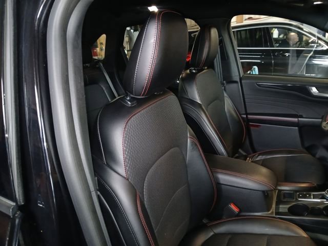 Certified 2024 Ford Escape ST-Line w/ Tech Pack #1 image 50