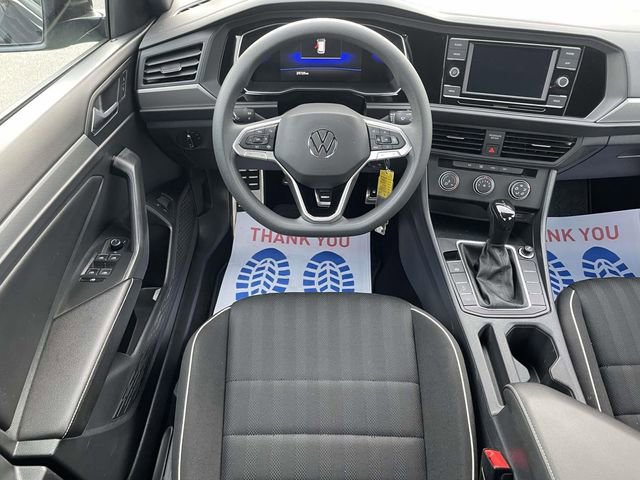 Used 2023 Volkswagen Jetta Sport image 11