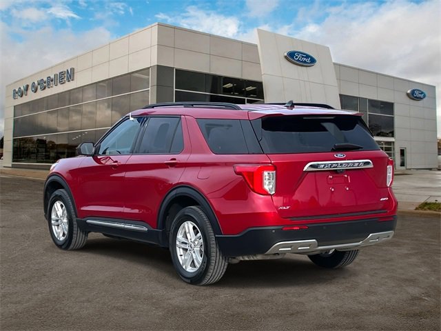 Certified 2023 Ford Explorer XLT w/ Equipment Group 202A image 3
