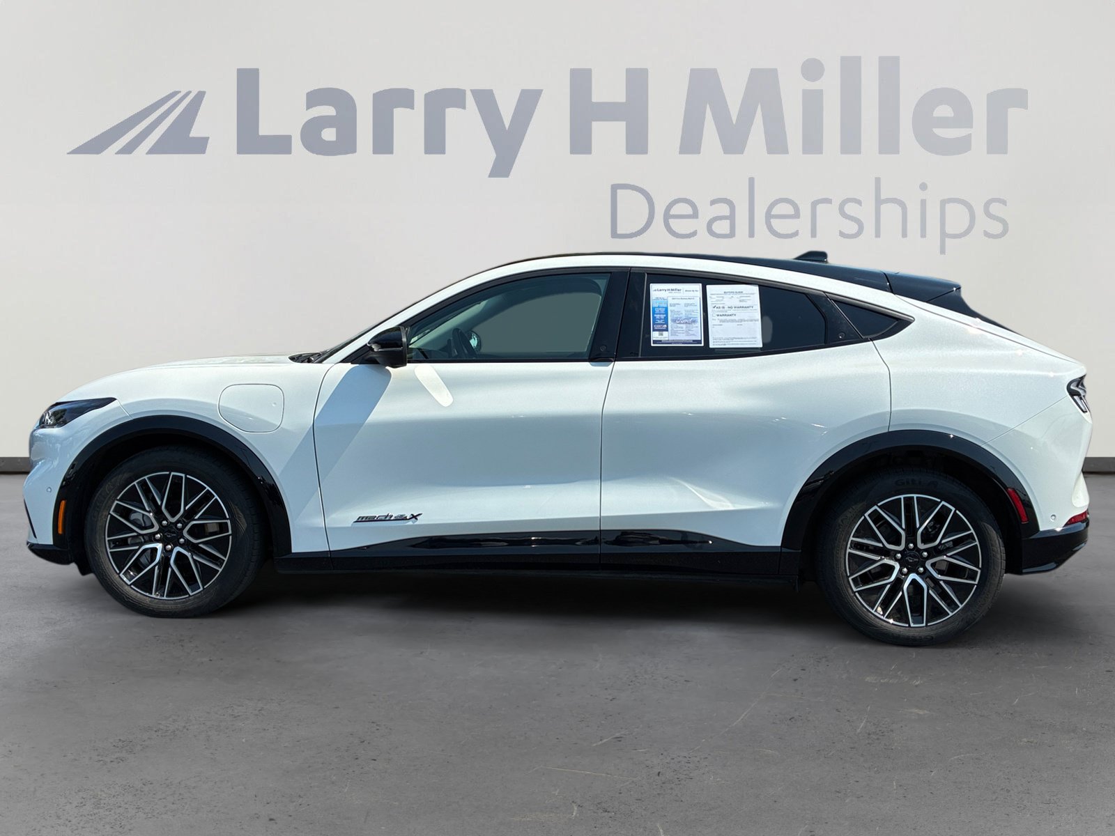 Certified 2024 Ford Mustang Mach-E Premium AWD/4WD image 2