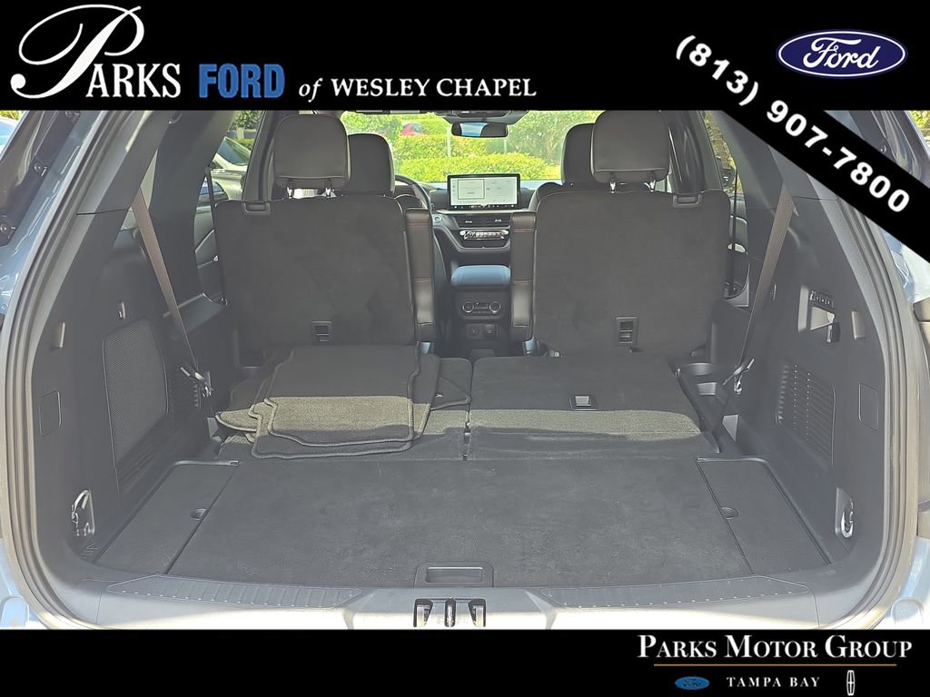 Certified 2025 Ford Explorer ST AWD/4WD image 8