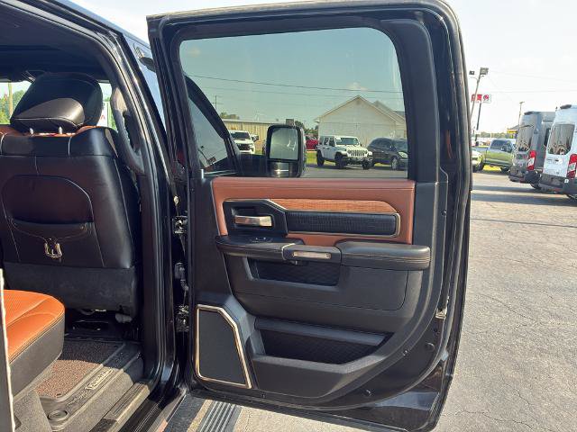 Used 2024 RAM 3500 Limited AWD/4WD image 16
