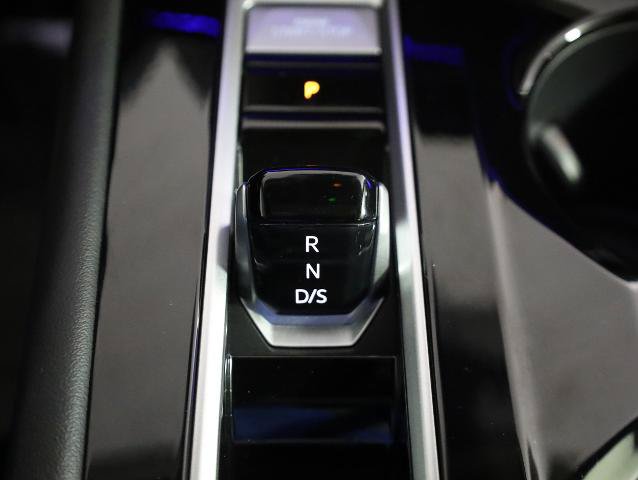 Used 2024 Volkswagen Atlas SEL Premium R-Line AWD/4WD image 22