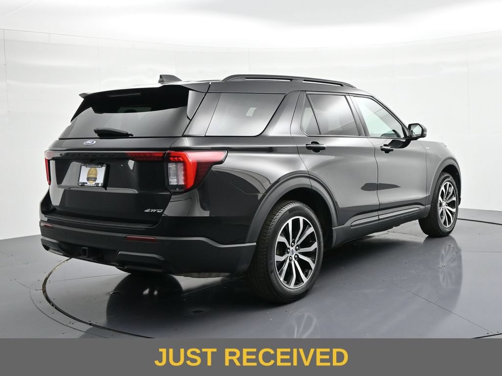 Certified 2025 Ford Explorer ST-Line AWD/4WD image 6