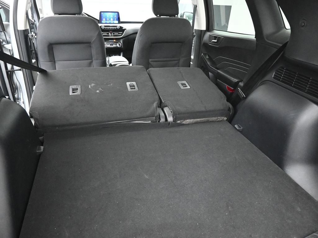 Certified 2022 Ford Escape SE w/ SE Sport Appearance Package image 37