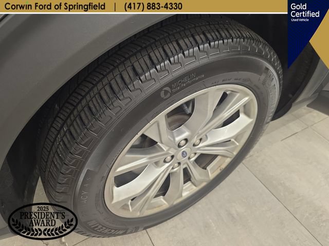 Certified 2024 Ford Explorer XLT w/ Equipment Group 202A AWD/4WD image 40