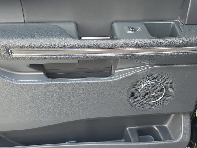 Certified 2024 Ford Expedition Max XLT image 10