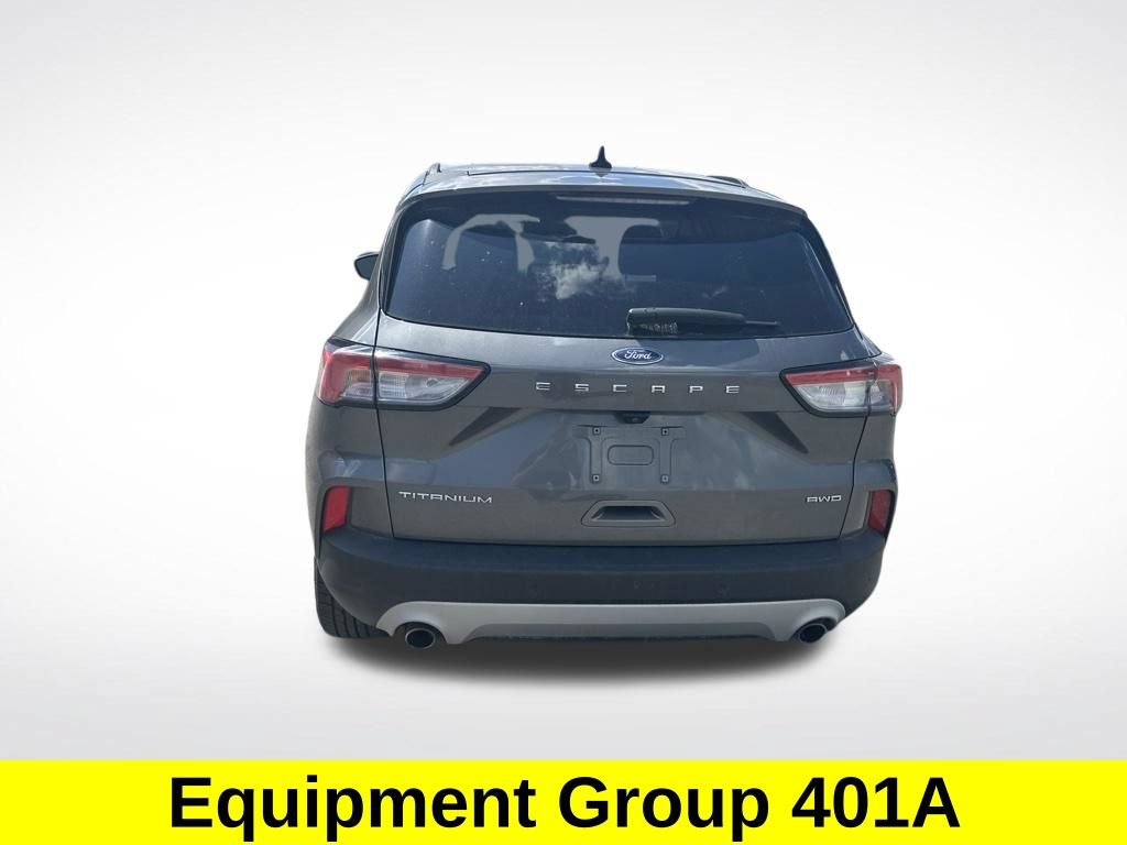 Certified 2022 Ford Escape Titanium AWD/4WD image 4