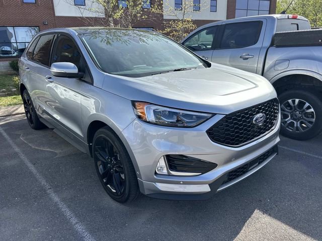 Certified 2024 Ford Edge ST w/ Equipment Group 401A AWD/4WD image 3
