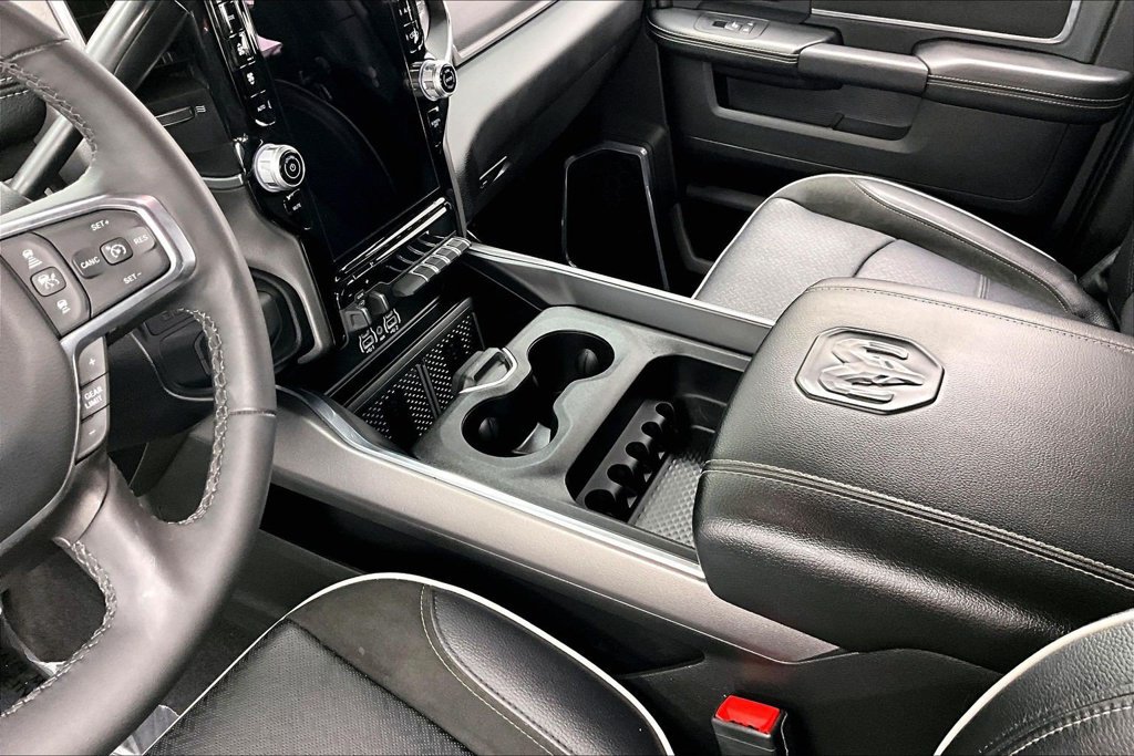 Used 2025 RAM 2500 Laramie w/ Night Edition AWD/4WD image 15