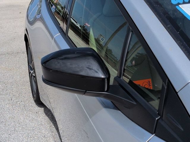 Used 2023 Toyota Prius XLE FWD image 12