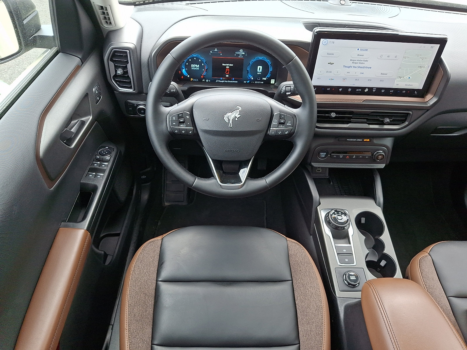 Certified 2025 Ford Bronco Sport Outer Banks w/ Outer Banks Tech Package+ AWD/4WD image 12