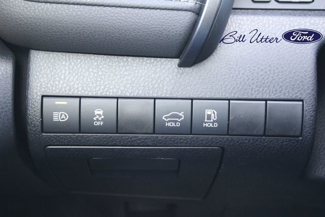 Used 2019 Toyota Camry XSE image 20