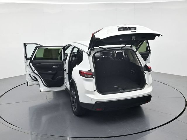 Used 2024 Nissan Rogue SV AWD/4WD image 47